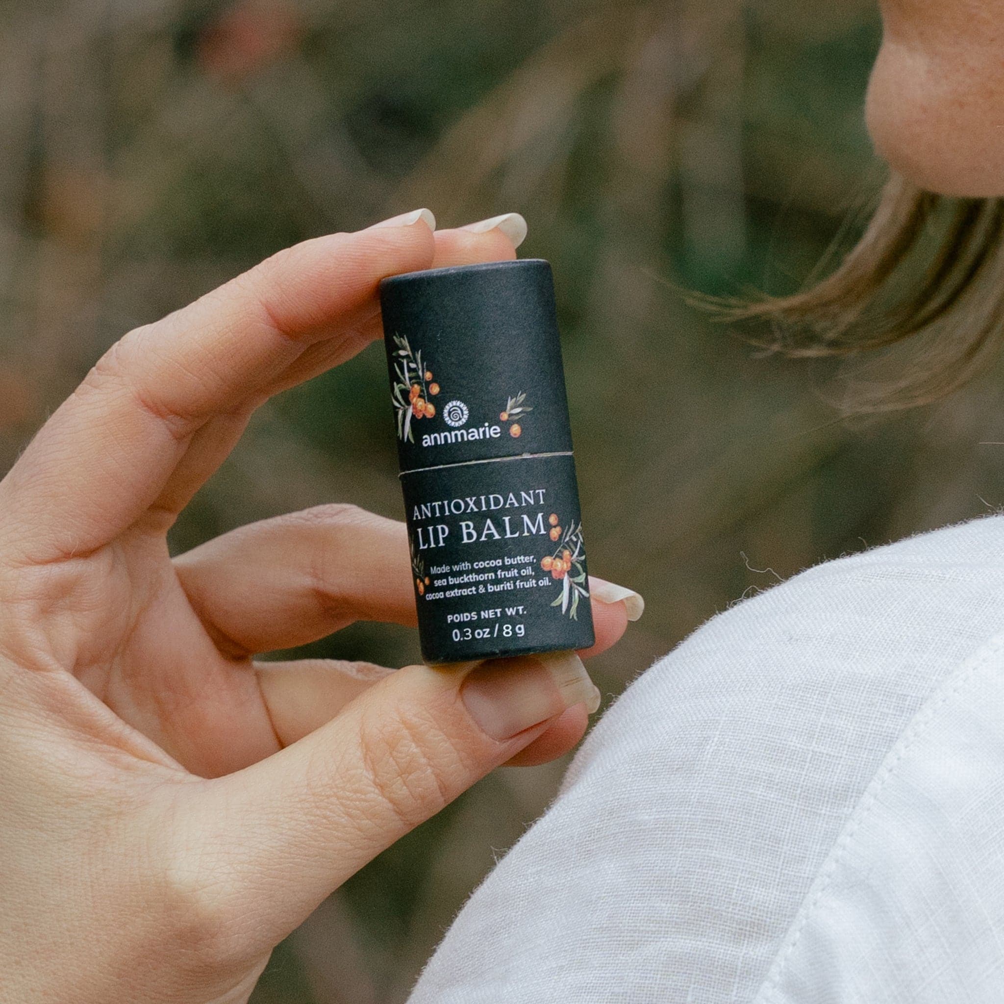 pdp_antioxidant_lip_balm_lifestyle.jpg